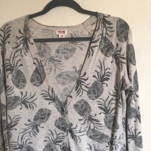 ❌SOLD❌ Pineapple print cardigan